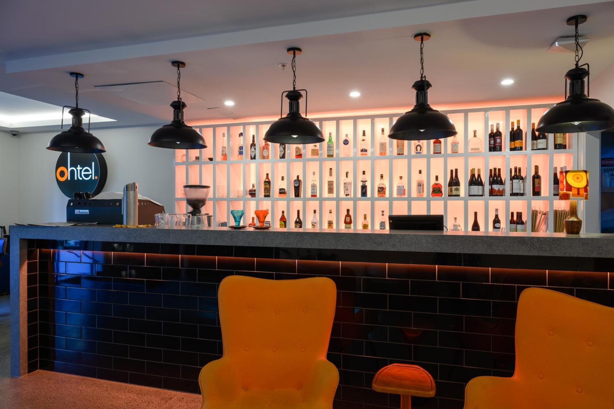 Hotel Ohtel Auckland Exteriér fotografie The bar at the hotel