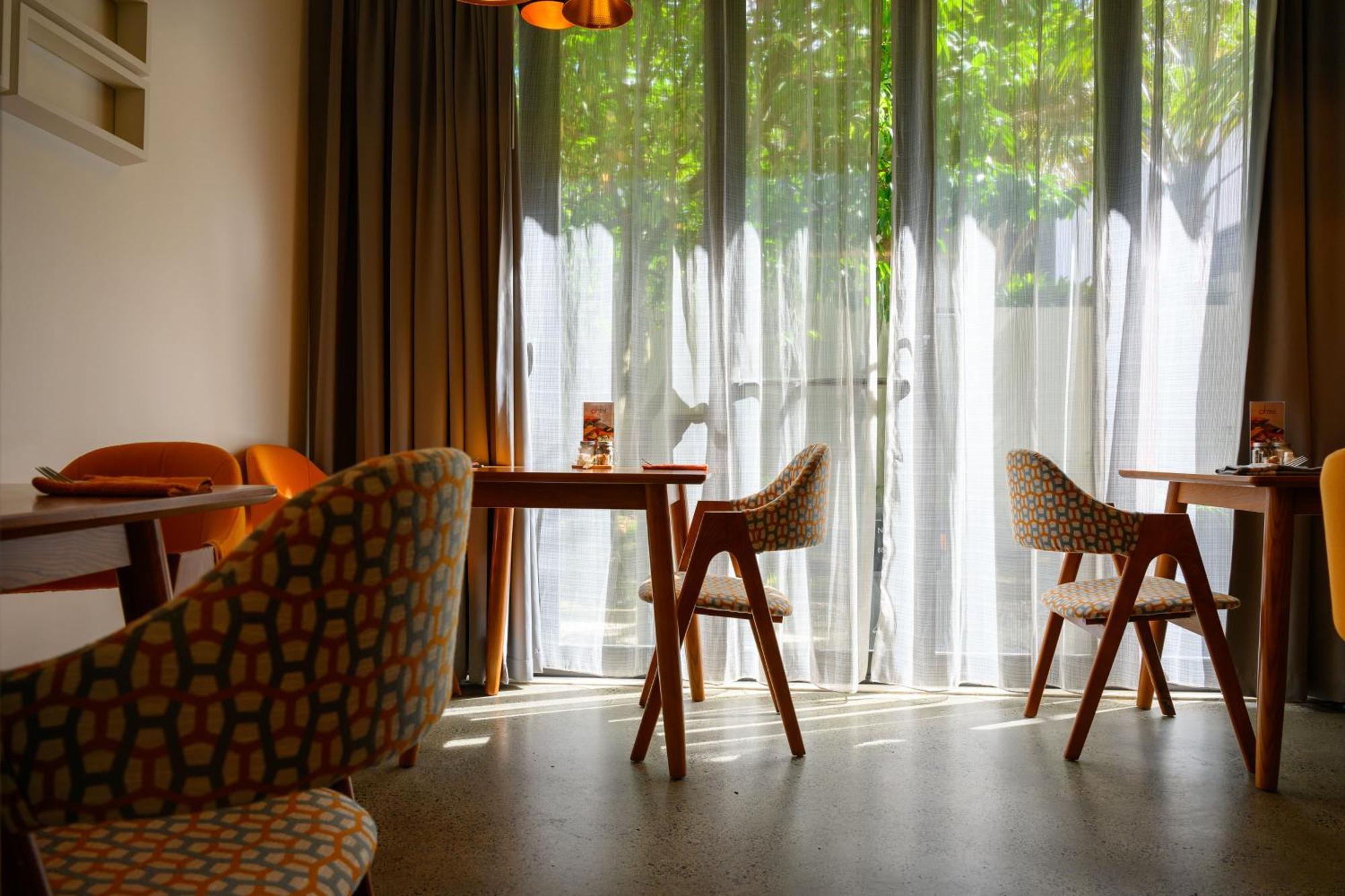 Hotel Ohtel Auckland Exteriér fotografie Interior of a house