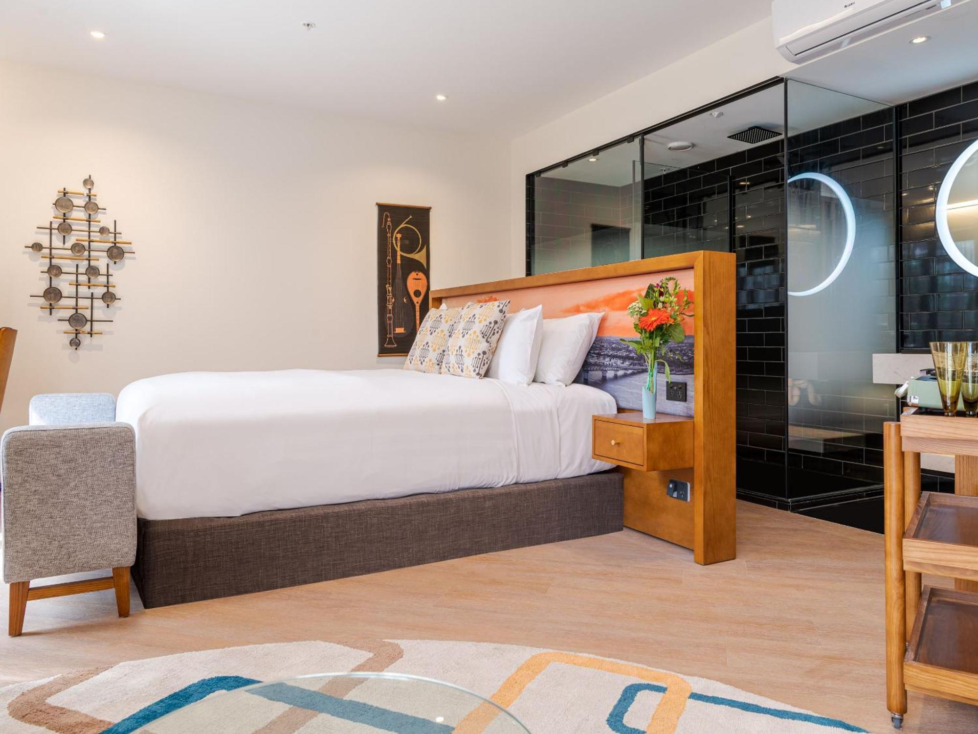 Hotel Ohtel Auckland Exteriér fotografie A bedroom at the hotel